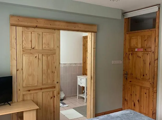 住宿加早餐酒店 Garrenmore